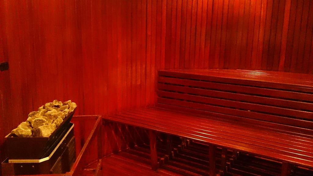 Decapolis Hotel Panama City Exterior photo A sauna